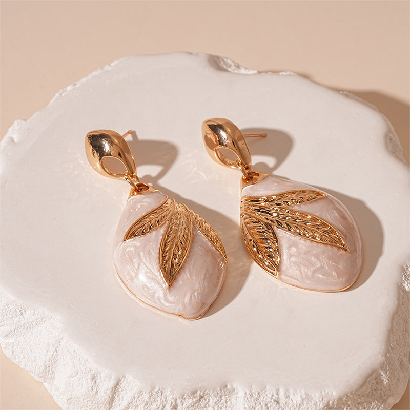Leaf Accent Shell Drop Earrings