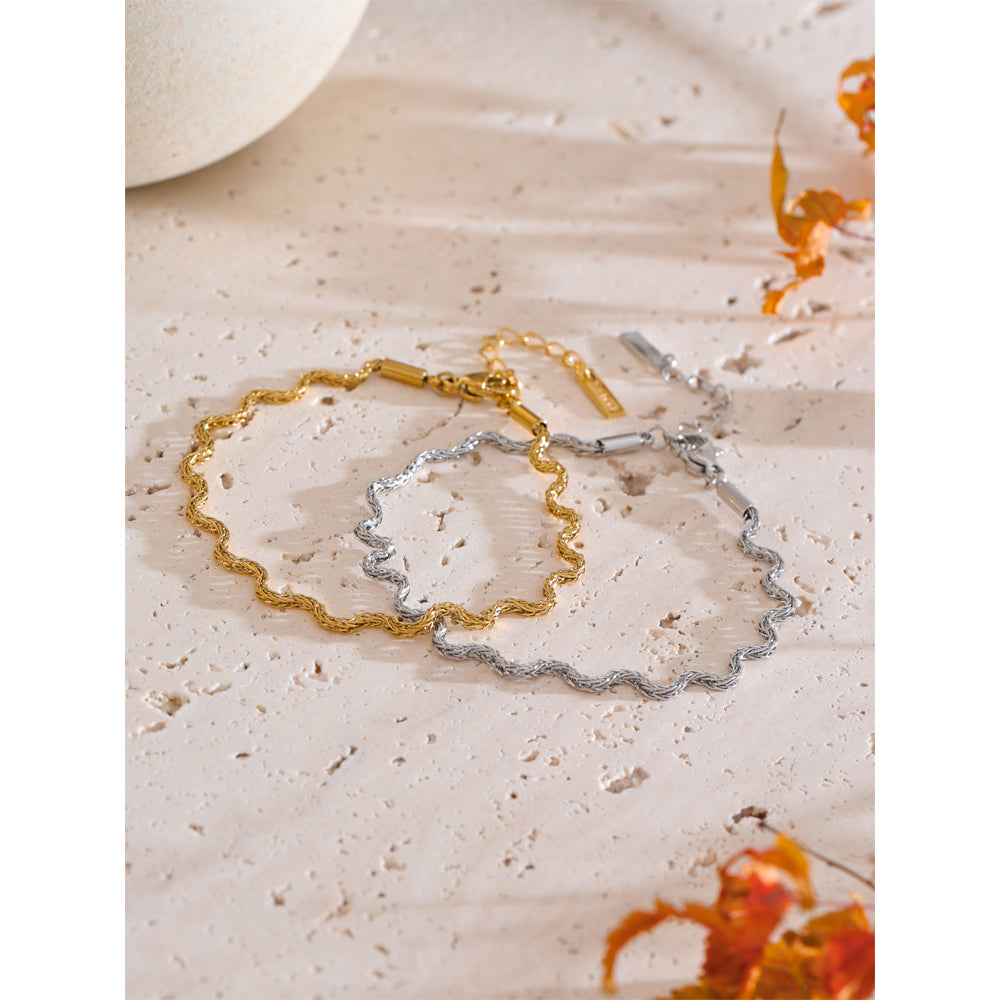 Dainty Gold Chain Drop Bracelet