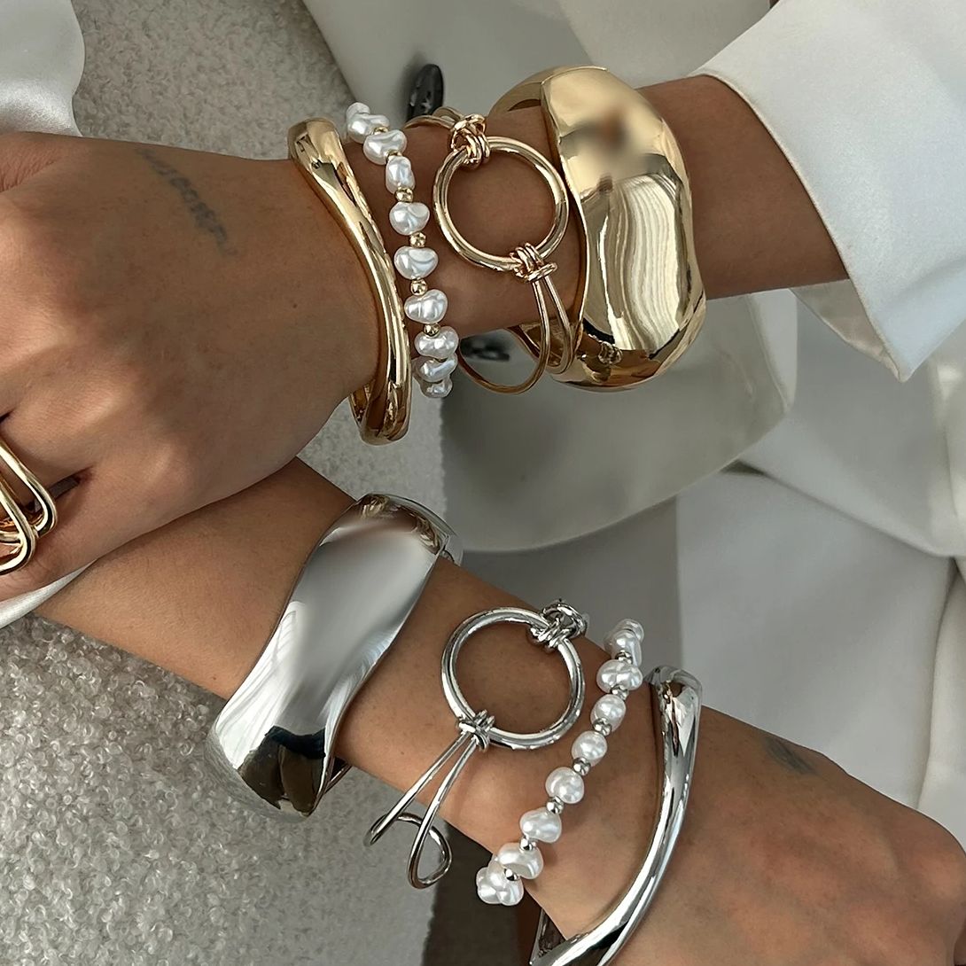 4pc Sculptural Gold & Pearl Bracelet Set