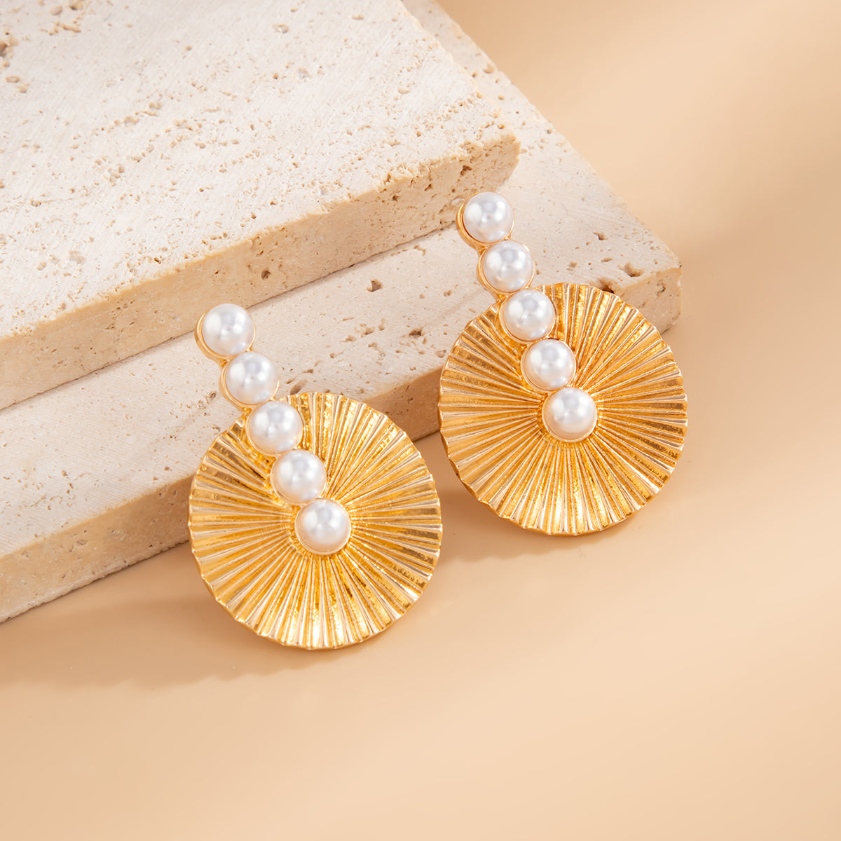 Elegant Pearl Fan Stud Earrings
