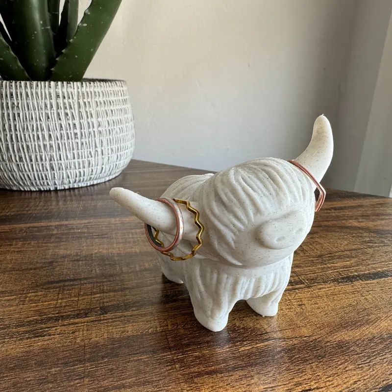 Highland Cow Ring Holder