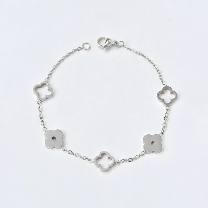 Four Leaf Clover Blossom Necklace