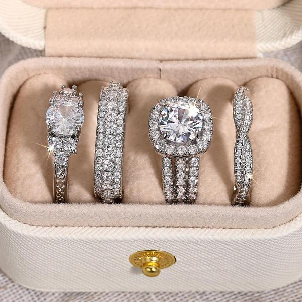 4pc Elegant Rhinestone Ring Set