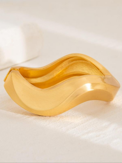 4pc Wavy Cuff Bracelet Set