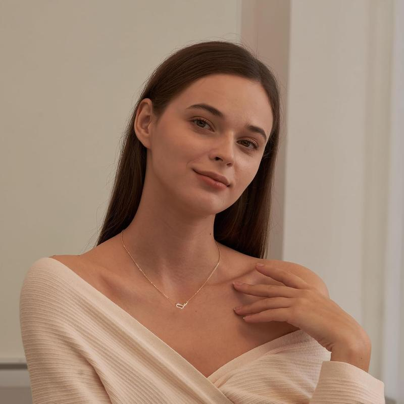 Dainty Intertwined Paperclip Necklace