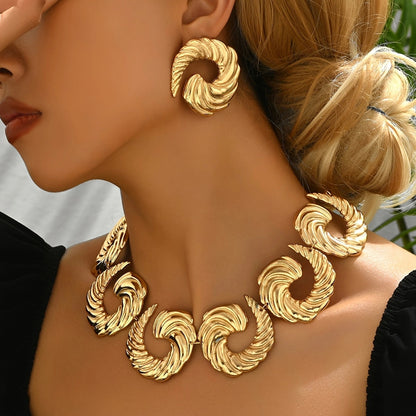 14k Gold Spiral Necklace & Earrings Set