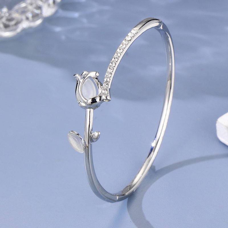 Dainty Tulip Flower Bangle