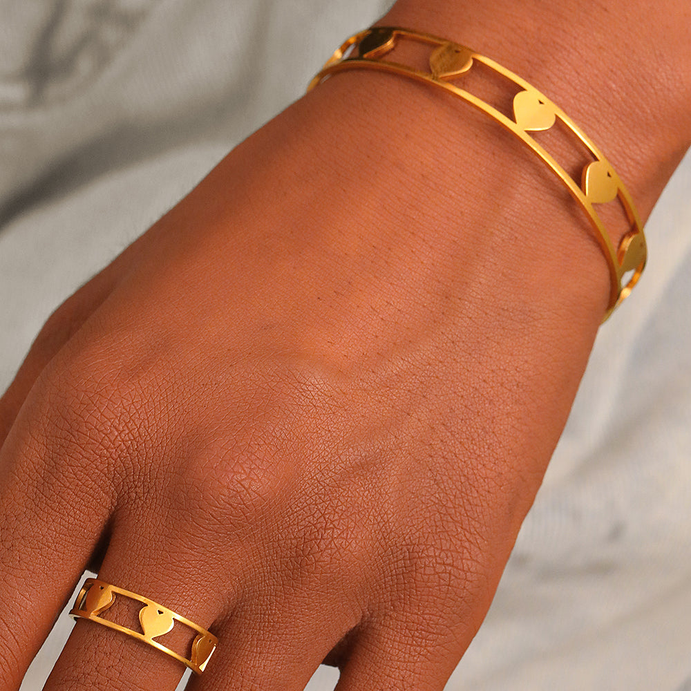 2pc Gold Heart Cutout Bracelet & Ring Set