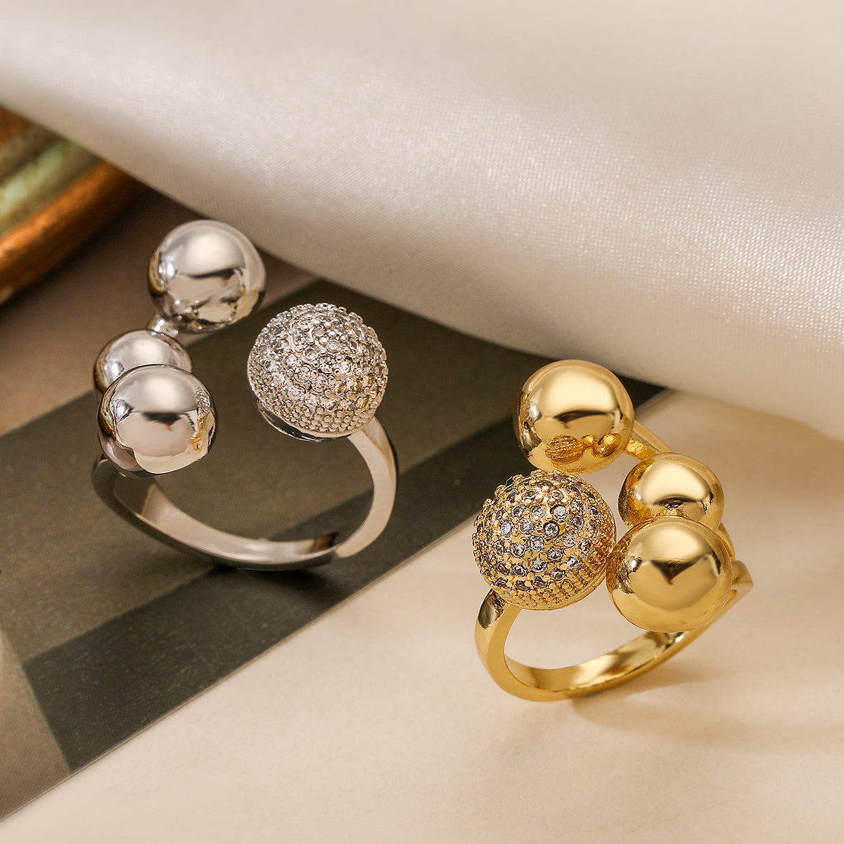 Bold Dome Ball Cluster Ring