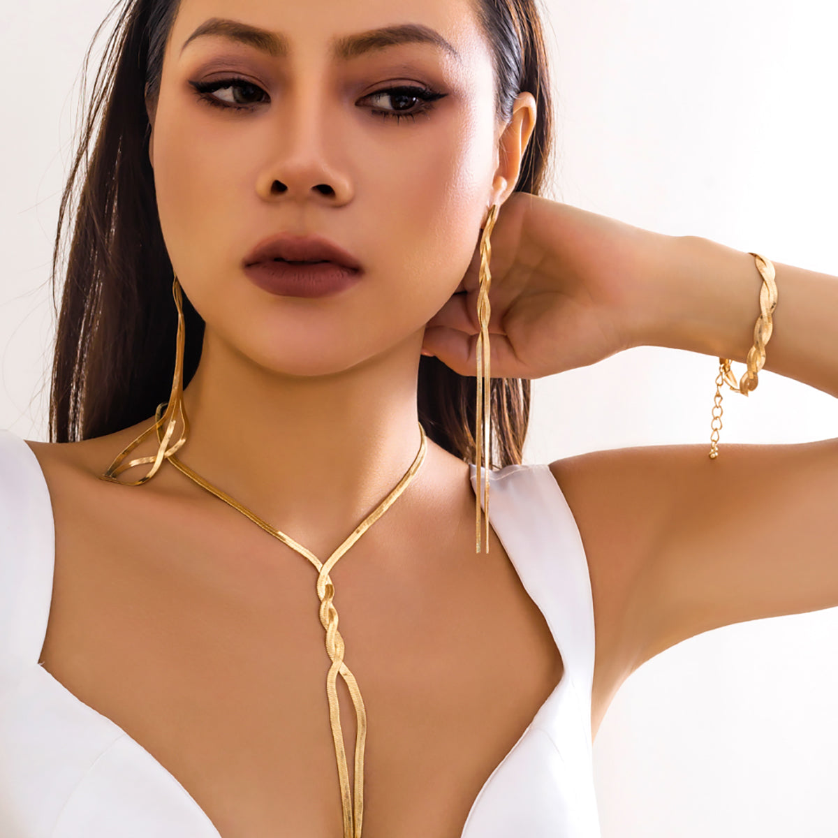 3pc Gold V-Tassel Set