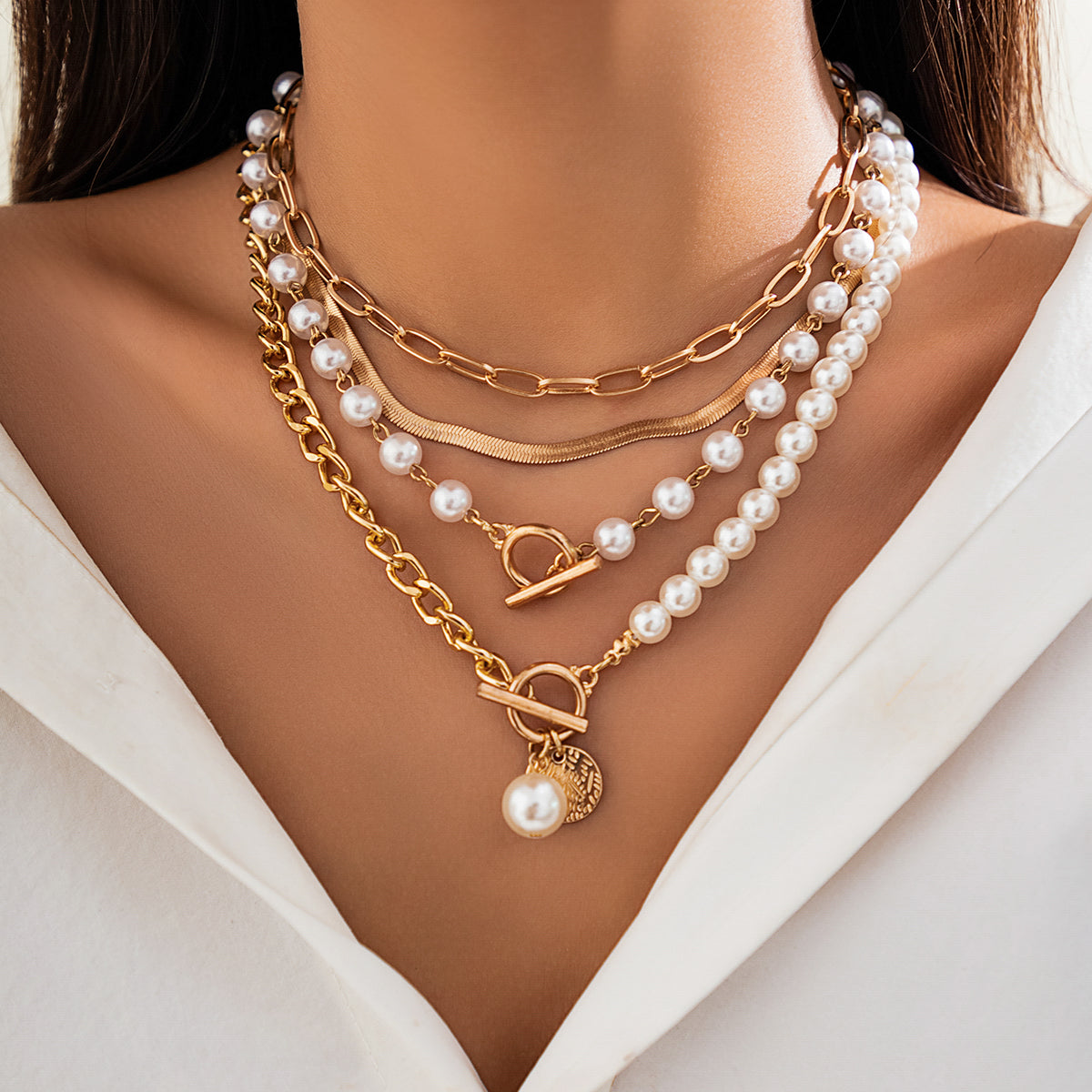 Layered Pearl and Chain Choker Necklace