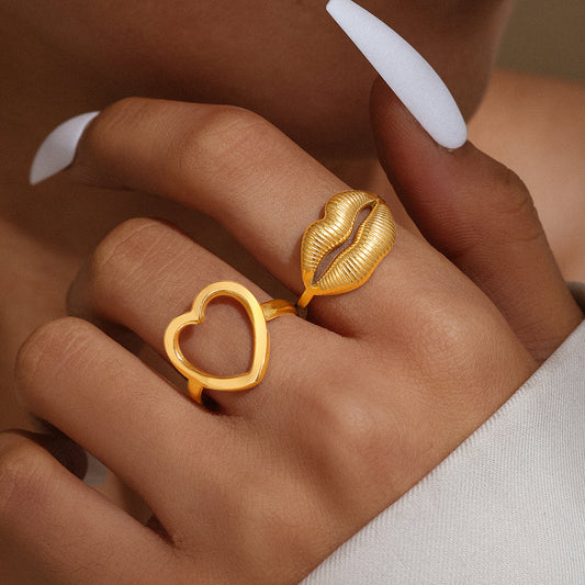 2pc Gold Heart & Lips Ring Set
