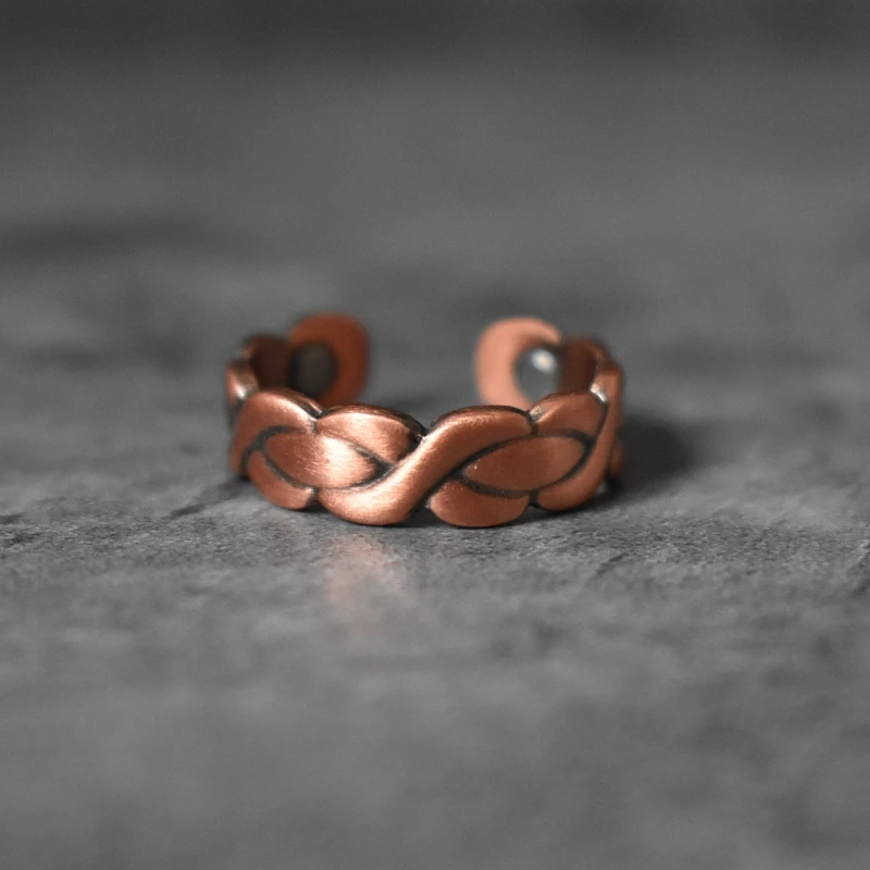 Intertwined Magnetic Copper Ring