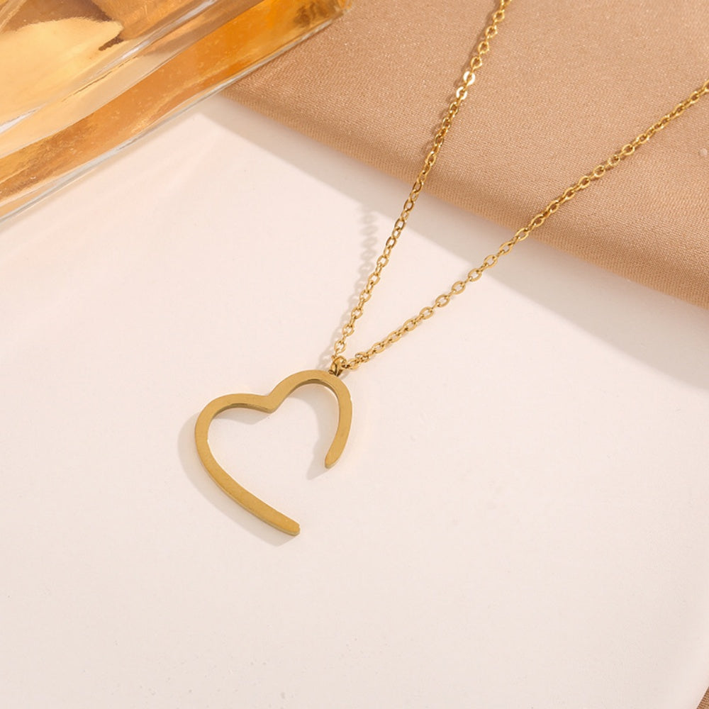 Heart Pendant Clavicle Necklace