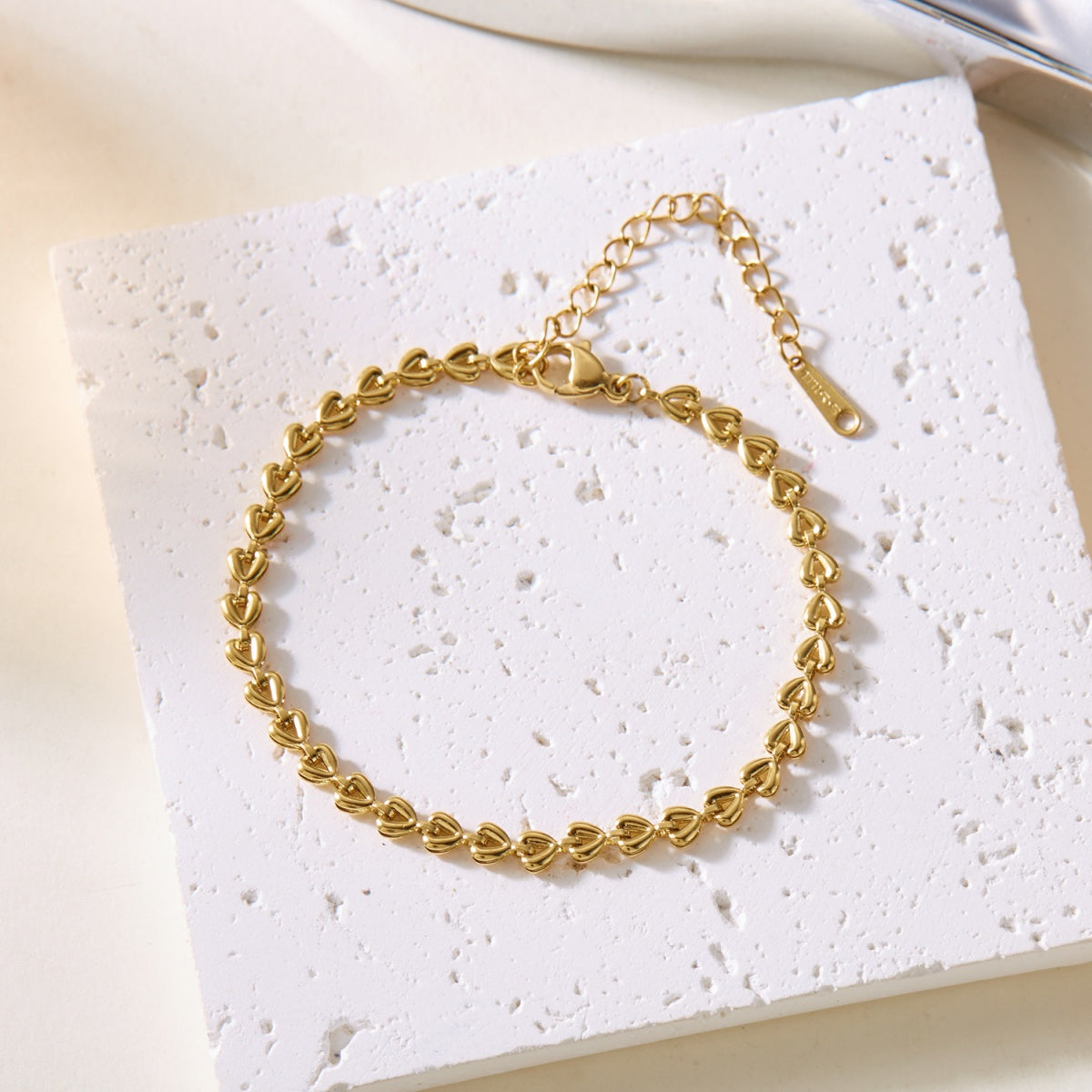 Gold Heart Link Bracelet