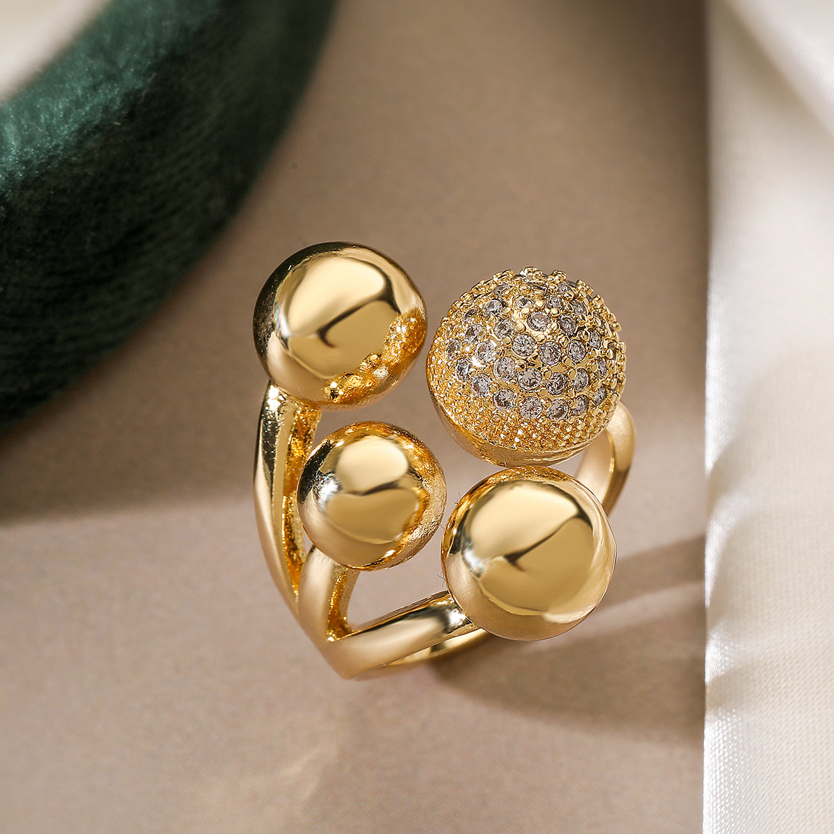 Bold Dome Ball Cluster Ring