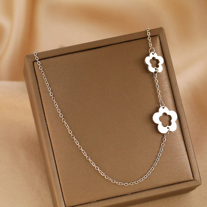 Tiny Flower Pendant Necklace