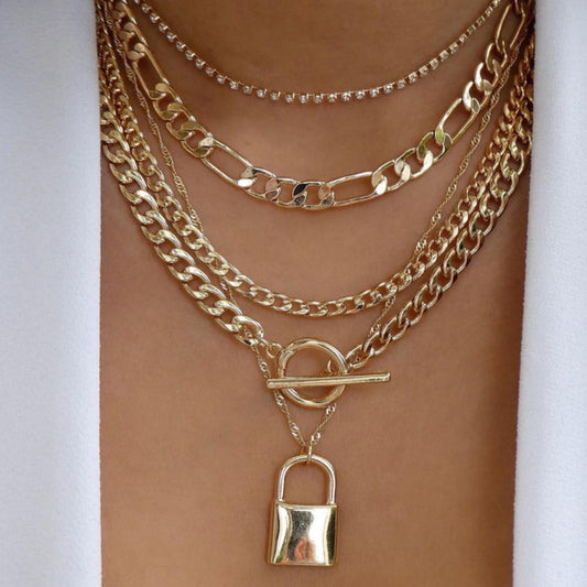 Chunky Gold Chain Toggle Lock Necklace Set