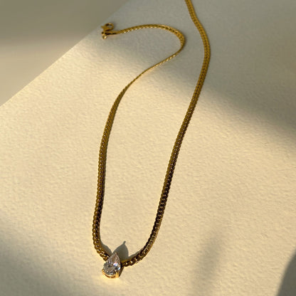 Gold Waterdrop Pendant Necklace