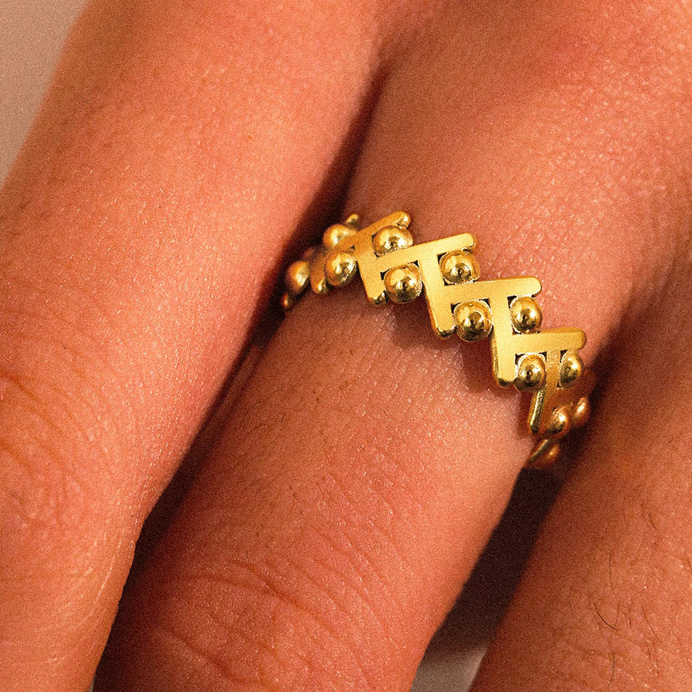 Geometric Zigzag Dot Ring