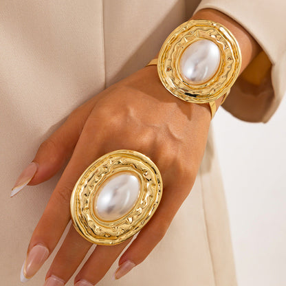 Elegant Vintage Pearl Bangle & Ring Set