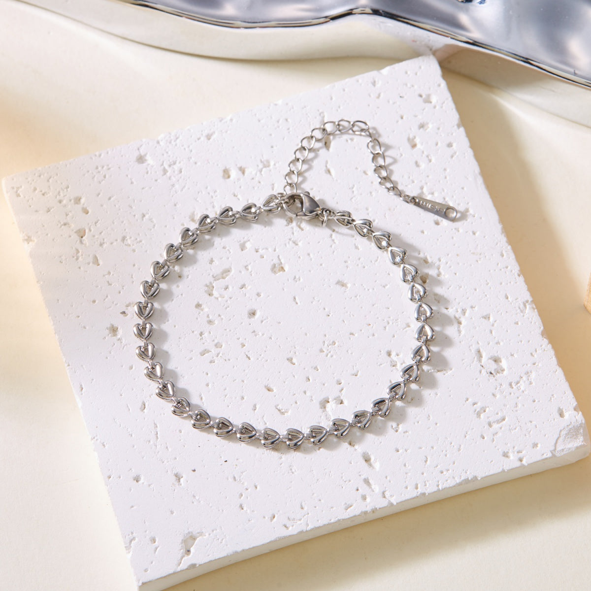 Gold Heart Link Bracelet