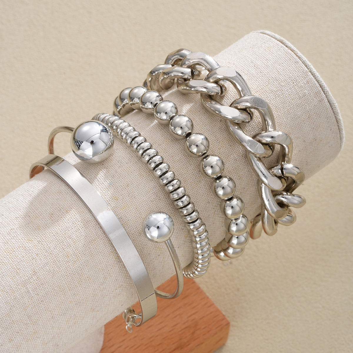 5pc Chunky & Pearl Bracelet Set