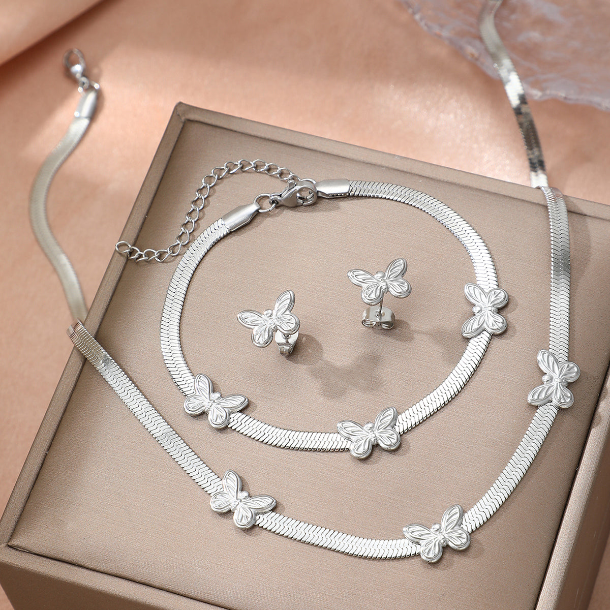 3pc Butterfly Accent Jewelry Set