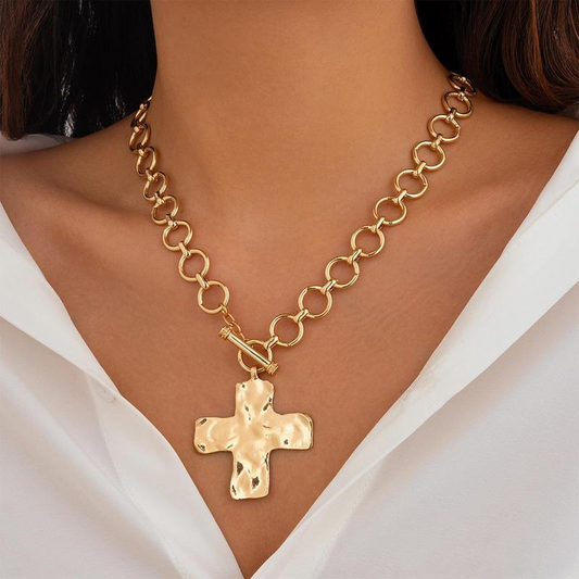Dainty Cross Buckle Necklace