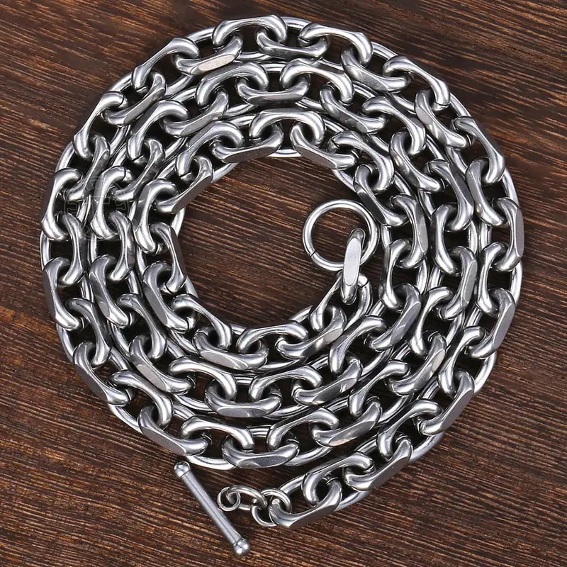 Cable Chain Toggle Necklace