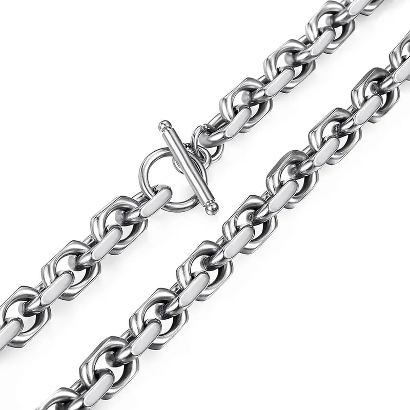 Cable Chain Toggle Necklace