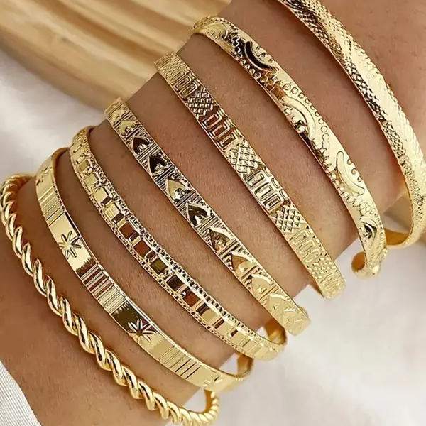 8pc Floral Bracelet Set