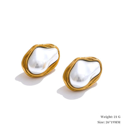 Elegant Chunky Pearls Necklace & Earring Set