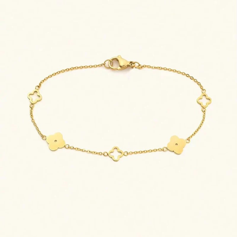 Four Leaf Clover Blossom Necklace