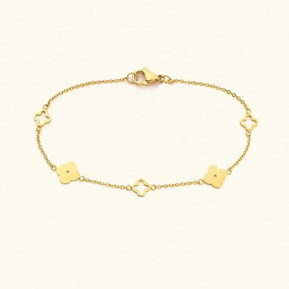 Four Leaf Clover Blossom Necklace