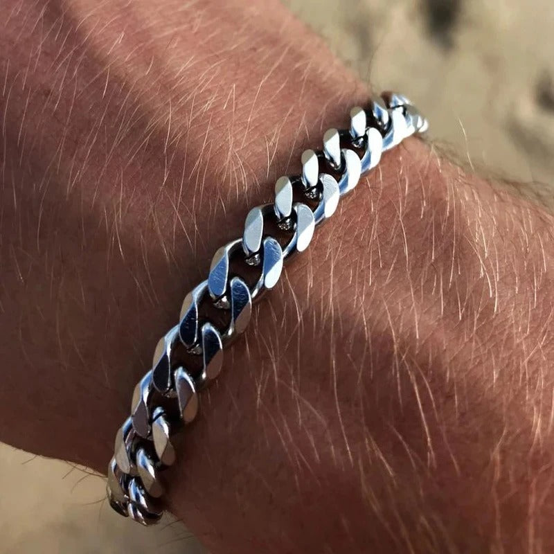 Minimal Cuban Chain Bracelet