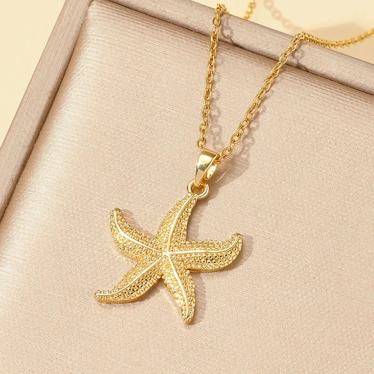 Minimal Starfish Necklace