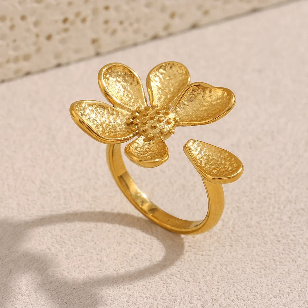 Vintage Flower Petal Ring