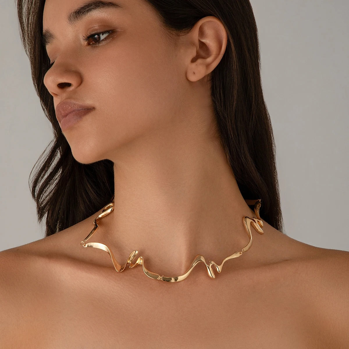 Elegant Irregular Wave Torques Necklace