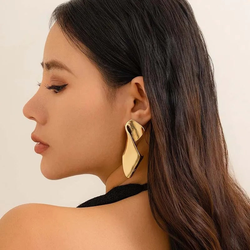 Irregular Twisted Stud Earrings