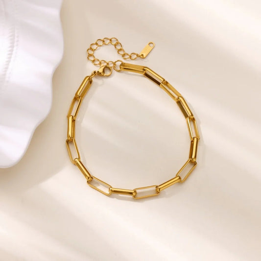 Dainty Large Paper Clip Bracelet