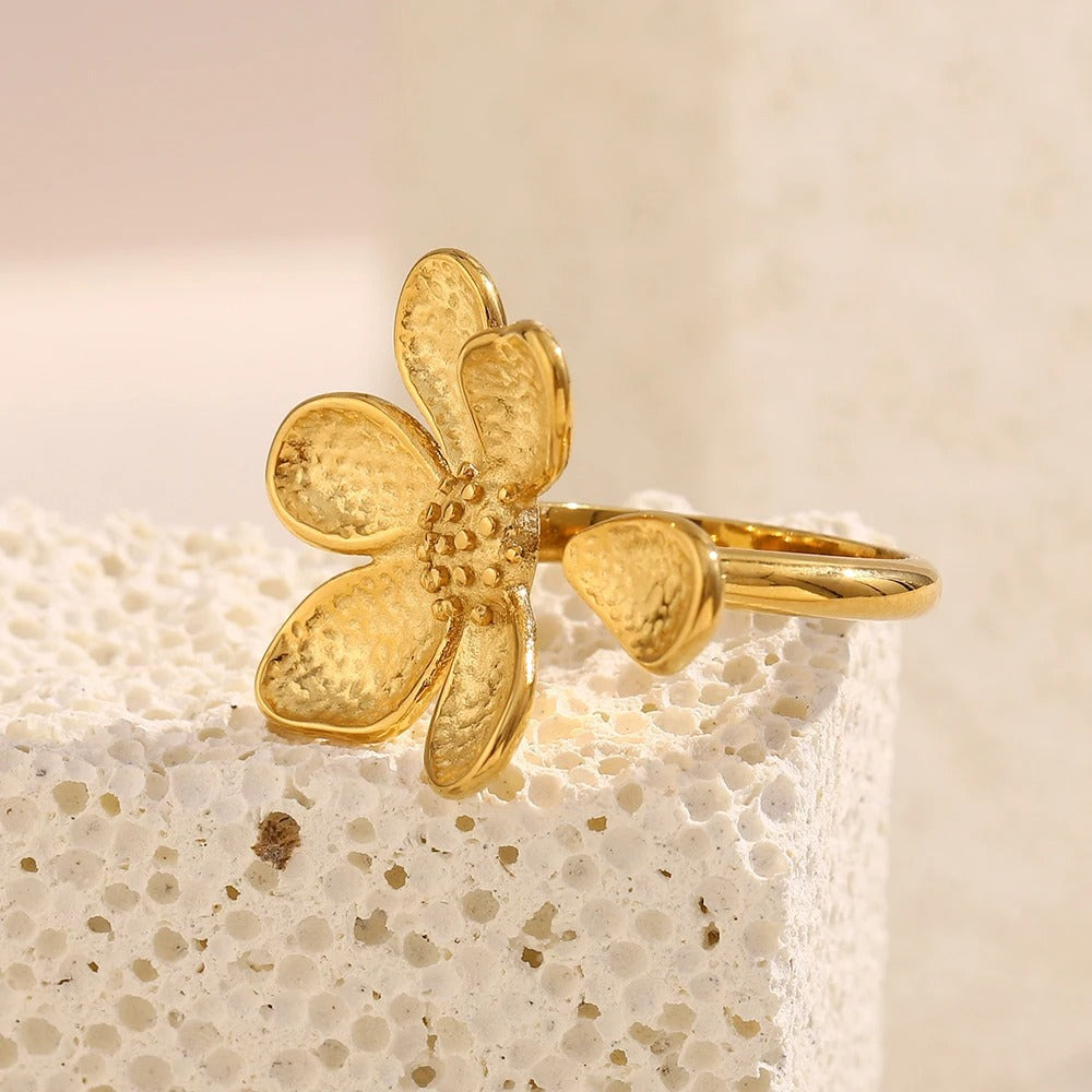 Vintage Flower Petal Ring