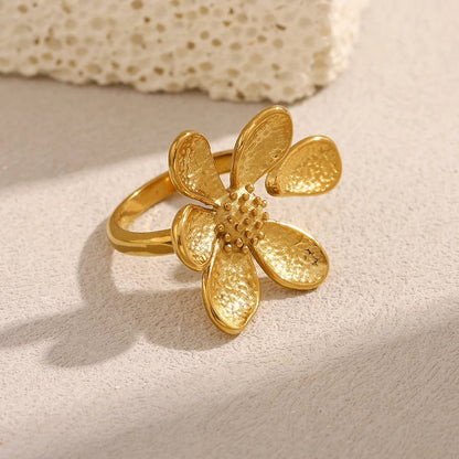 Vintage Flower Petal Ring