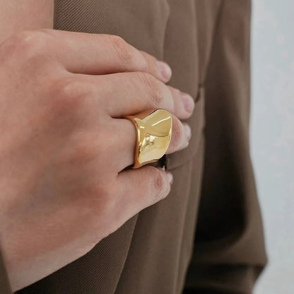 Exaggerated Chunky Uneven "O" Ring