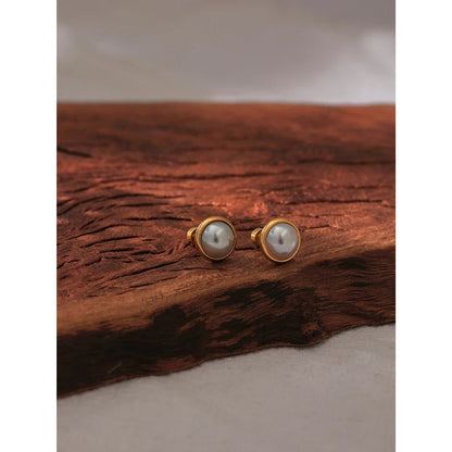 Screw Back Pearl Earrings