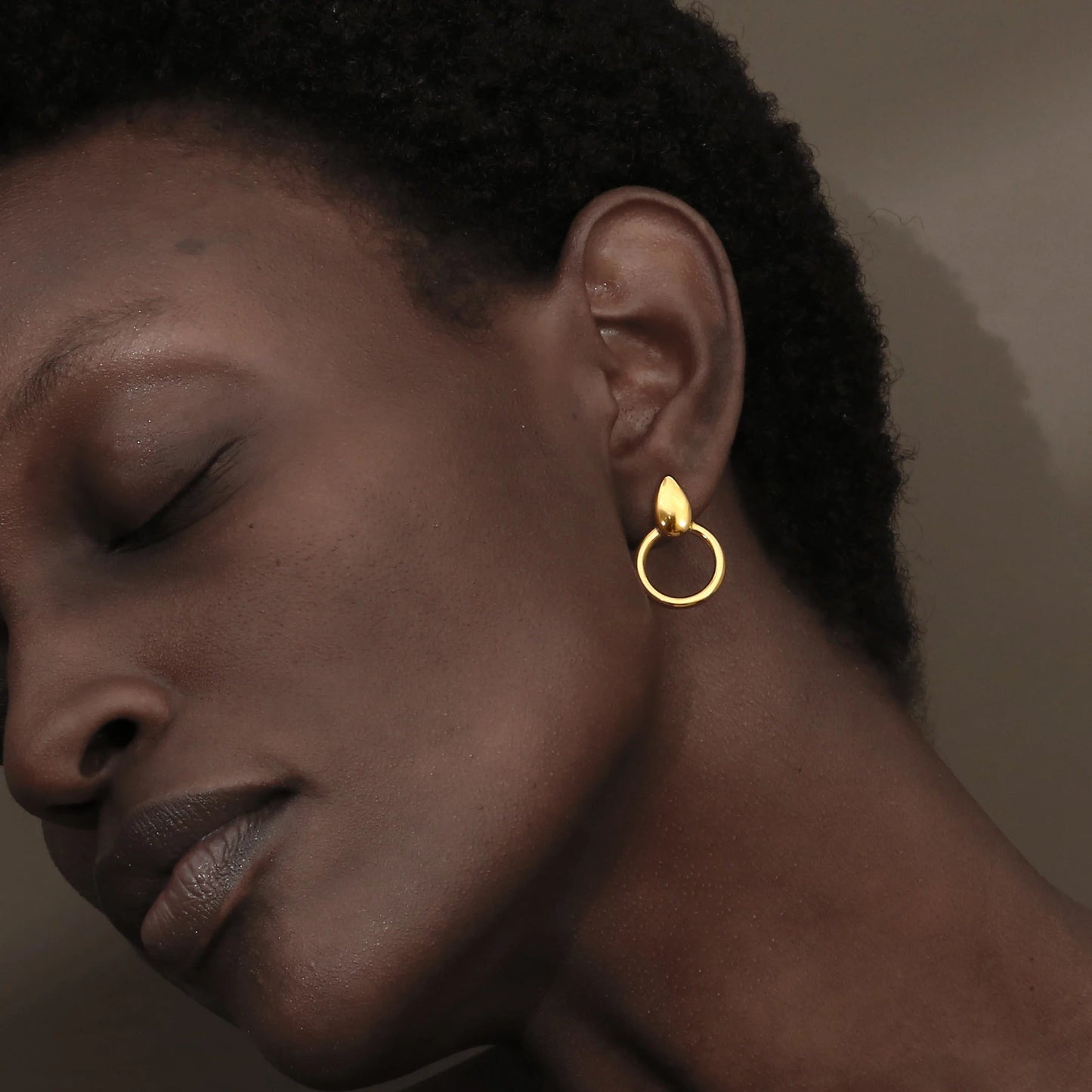 Dainty Water Droplet Stud Earrings