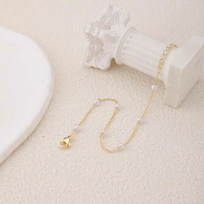 Minimal Pearl Bracelet