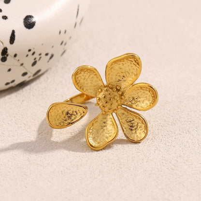Vintage Flower Petal Ring