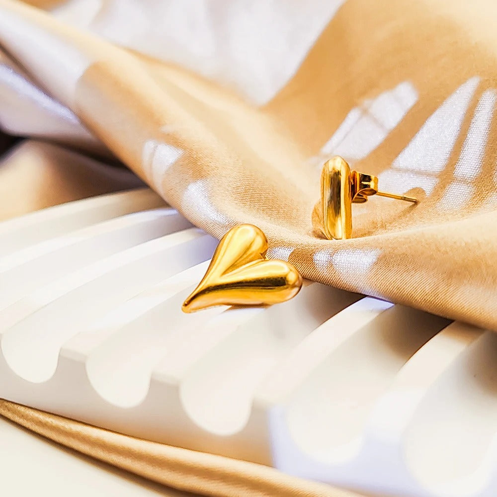 Dainty Compressed Hearts Earrings