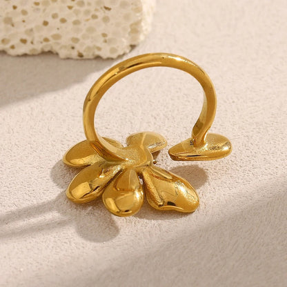 Vintage Flower Petal Ring
